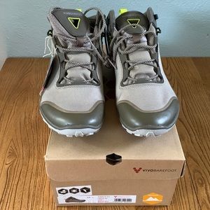 NWT Vivobarefoot 44 waterproof hiking boots